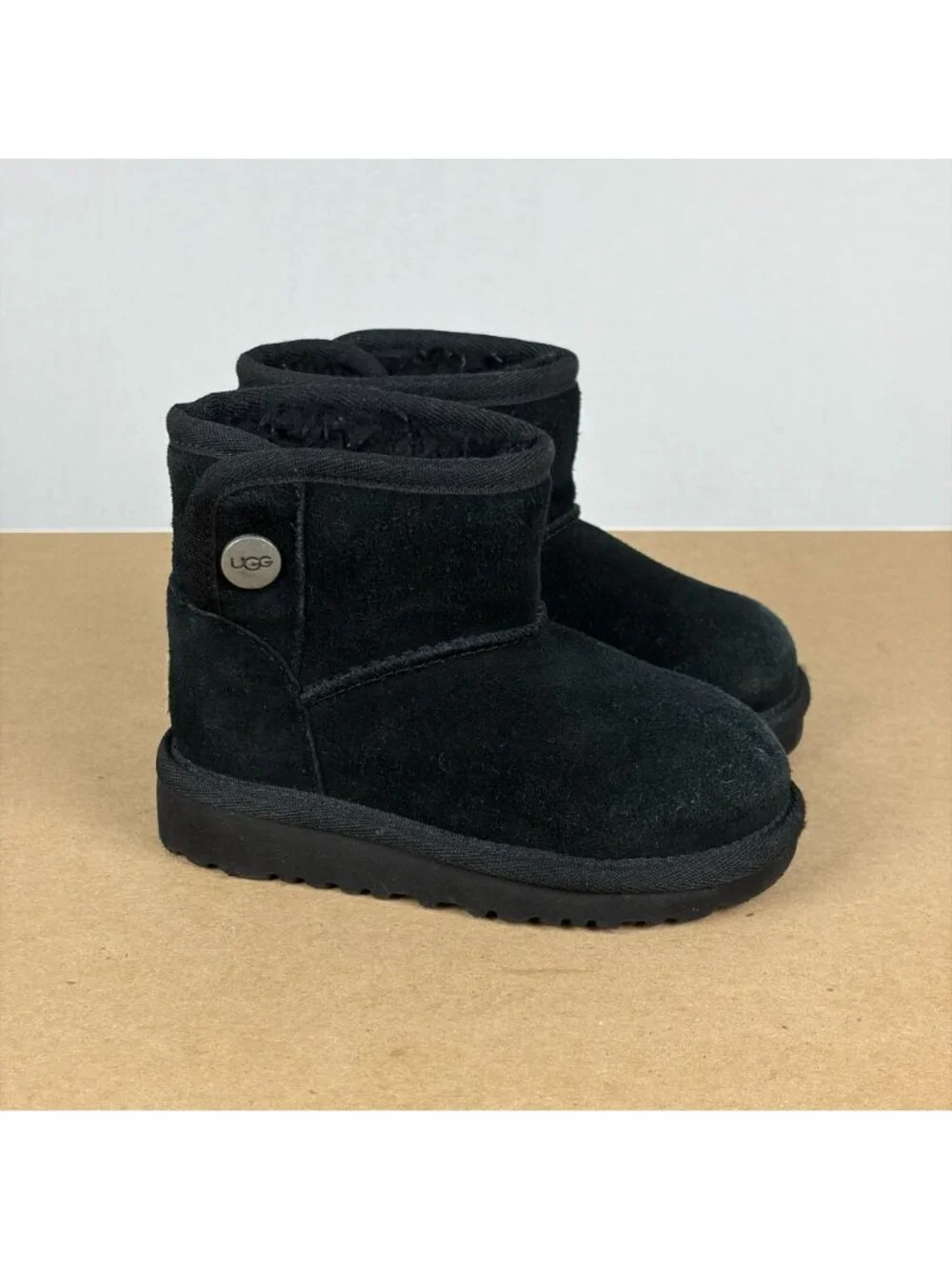 UGG Jona Suede Short Boot Toddler 7 Black Pull On Snap Ankle Sheepskin Lined